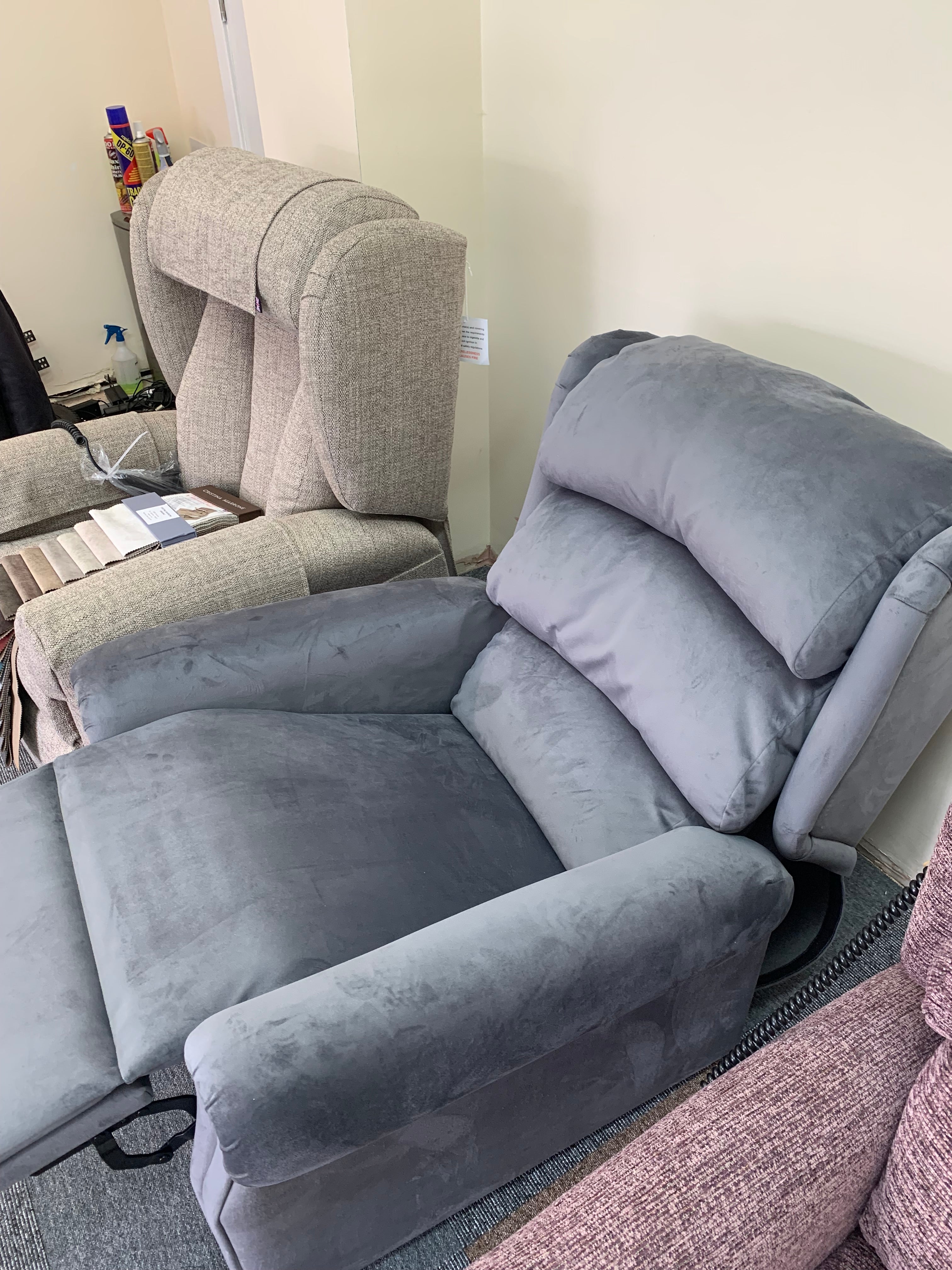 Dreams Rise and Recline Chair - Single Motor