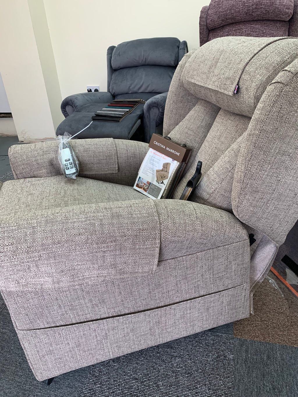 Primacare Dream Riser Recliner Chair – Dream Collection